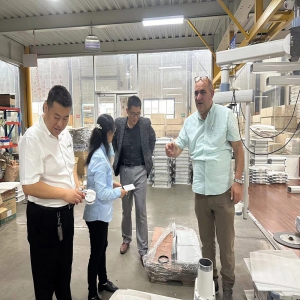 热烈欢迎Mr.Basern莅临参观曲阜乐康医疗集团