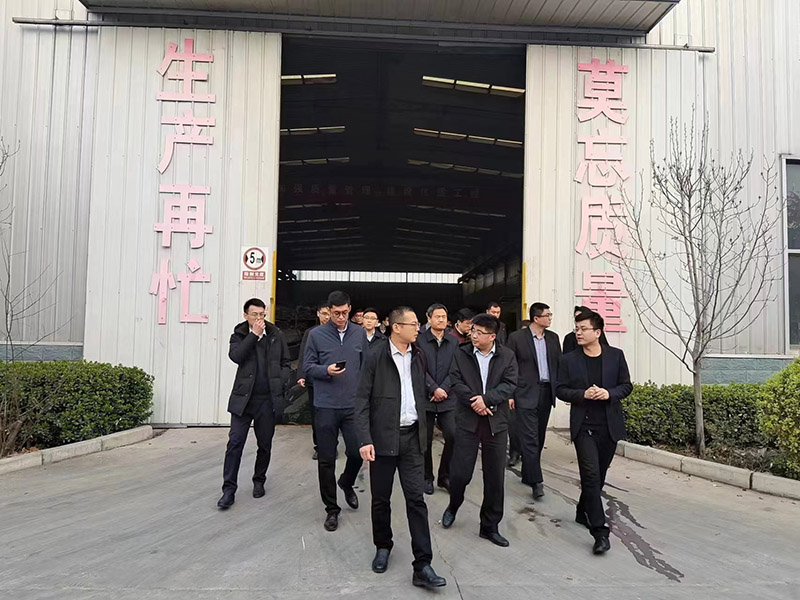 壮大龙头,培强产业,融合发展! 2023年3月18日,市委办公室常务副主任齐祥灿一行来到乐康医疗集团调研企业创新发展情况!(图6) 壮大龙头,培强产业,融合发展! 2023年3月18日,市委办公室常务副主任齐祥灿一行来到乐康医疗集团调研企业创新发展情况!(图6)