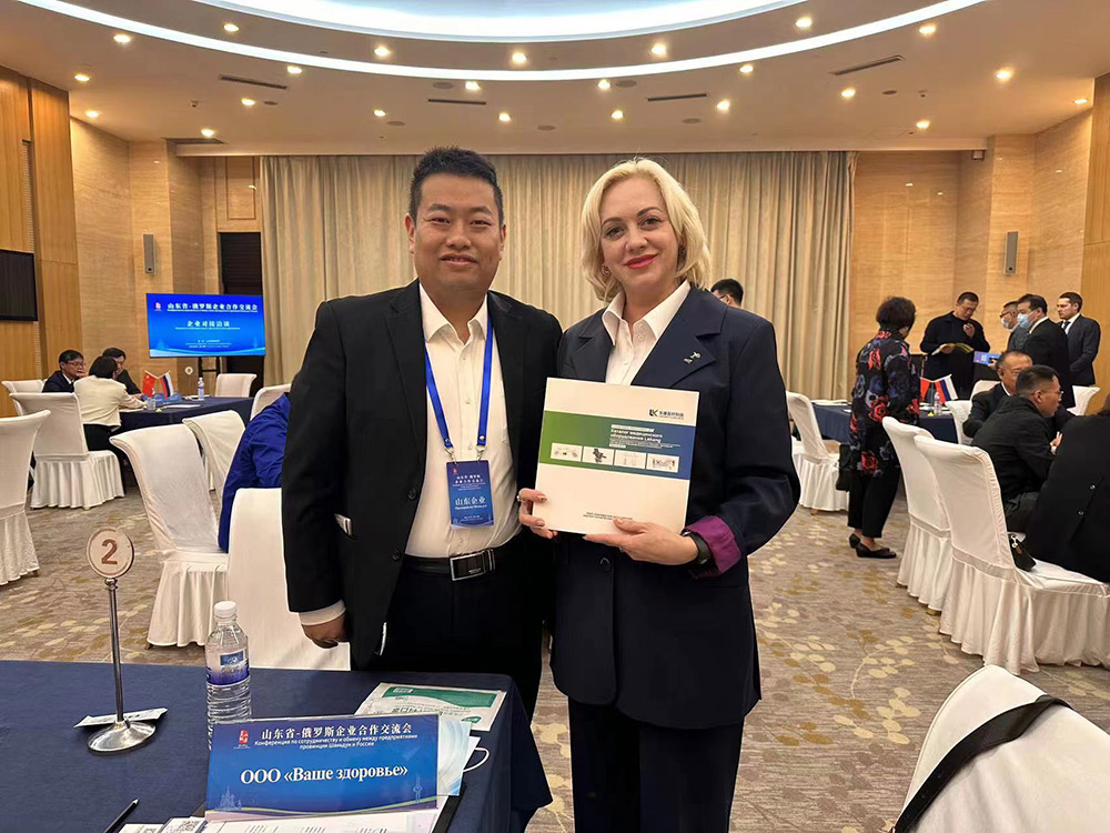 感谢商务局在济宁众多的优秀企业中推选我集团参加4月6日在济南市山东大厦举办的山东俄罗斯企业合作交流会一对一洽谈 。乐康医疗集团作为鲁南地区唯一一家灯床塔的代表,必定全力以赴!(图6) 感谢商务局在济宁众多的优秀企业中推选我集团参加4月6日在济南市山东大厦举办的山东俄罗斯企业合作交流会一对一洽谈 。乐康医疗集团作为鲁南地区唯一一家灯床塔的代表,必定全力以赴!(图6)