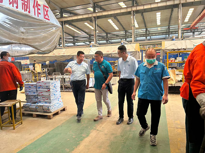 欢迎菲律宾客户来厂参观指导(图5)